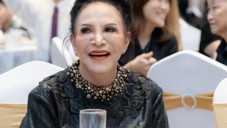 Foto Mpok Atiek