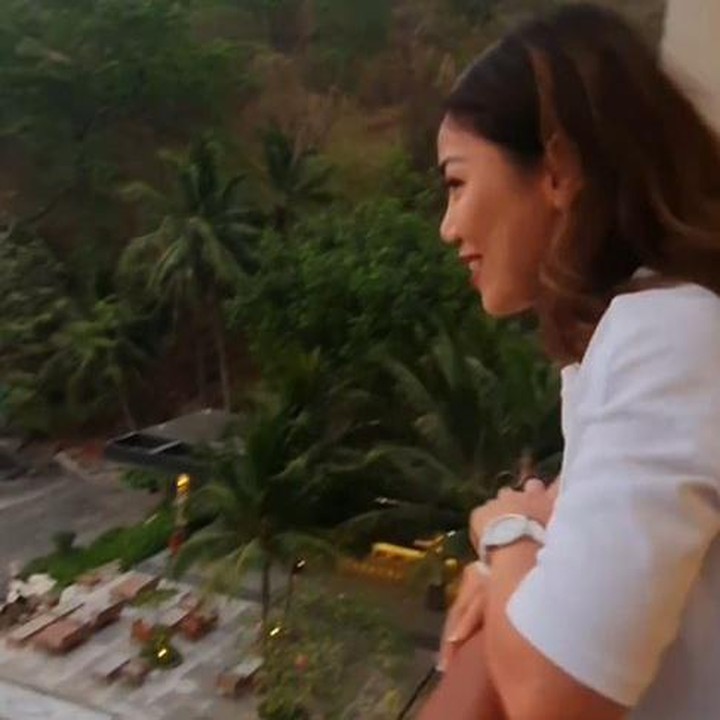 <p>Beberapa hari setelah ulang tahun, Inge traveling ke Lombok. Ia membagikan video singkat saat menikmati momen di balkon hotel dengan pemandangan alam yang indah. (Foto: Instagram @inge_anugrah)</p>