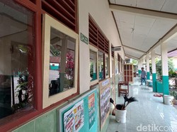 Puluhan Siswa SD Purwokerto Diduga Kena Imbas Gas Air Mata Saat Belajar