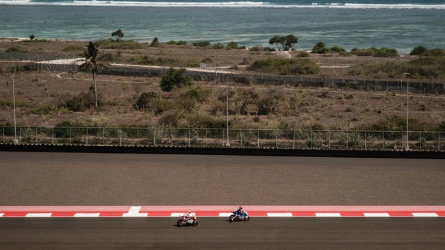 Berikut jadwal siaran langsung Kualifikasi MotoGP Mandalika 2023 di Sirkuit Mandalika di Trans7 hari ini, Sabtu (14/10).