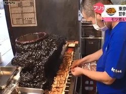 Selama 60 Tahun, Resto Ini Tak Pernah Bersihkan Tempat Saus Sate Babi Mereka