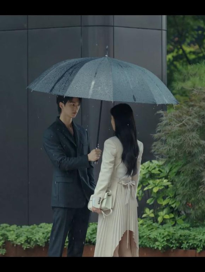 Nantikan penayangan perdana My Demon pada 24 November 2023 mendatang di Netflix ya, Beauties!/ Foto: Tangkapan Layar/YouTube.com/SBS Drama