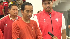 VIDEO: Jokowi Doakan Luhut Cepat Sembuh