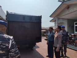 Truk Isi 22 Ton BBM Ilegal Asal Jambi Diamankan di Pelabuhan Bangka