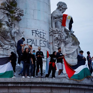 Lirik Lagu Sayyidi ar-Rais - Vira Choliq