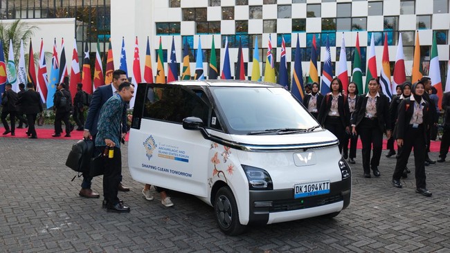 Setidaknya Wuling Air EV sudah empat kali menjadi kendaraan operasional resmi acara internasional yang digelar Indonesia. 