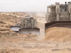 Israel Kerahkan Buldoser Raksasa Sulit Dihancurkan untuk Invasi Gaza