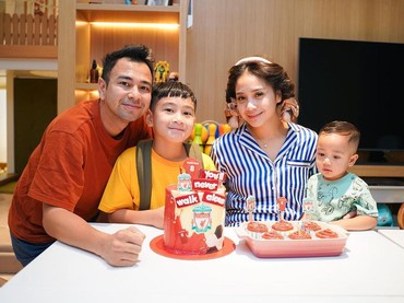 img-title Cara Ampuh Raffi Ahmad & Nagita Slavina Jaga Kesehatan Anak