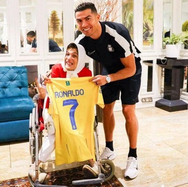Pemerintah Iran Klarifikasi soal Ancaman Hukuman Cambuk ke Cristiano Ronaldo