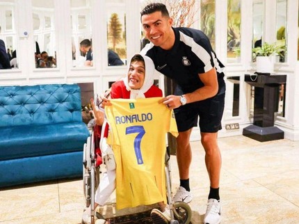 Profil Fatima Hamami, Pelukis  yang Dipeluk & Bikin Christiano Ronaldo Terancam Hukuman Cambuk
