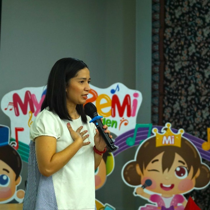 <p>Managing Edtitor, HaiBunda, Zika Zakiya membuka keseruan acara mendongeng HaiBunda Squad x Mydoremi. Zika berharap, acara semacam ini bisa menjadi momen quality time untuk Bunda dan Si Kecil di akhir pekan. (Foto: Yuri Hanggrian Fauzi/HaiBunda)</p>