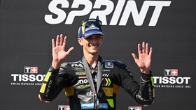 Lorenzo Tuduh Marini Mata Duitan Terima Tawaran Honda