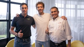 Tim Rossi Pamer Logo Pertamina Enduro VR46 Jelang MotoGP 2024