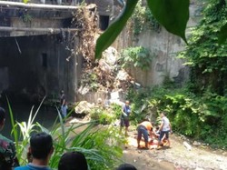 Heboh Mayat Misterius Bertato Persija di Bawah Jembatan Jogja-Solo