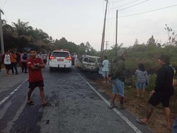 Nahas 3 Warga Bone Tewas Tersetrum Usai Mobil Tabrak Tiang Listrik