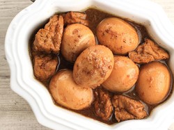 Menu Harian Ramadan 20: Mie Instan Sosis Keju dan Semur Telur dan Tahu yang Sederhana