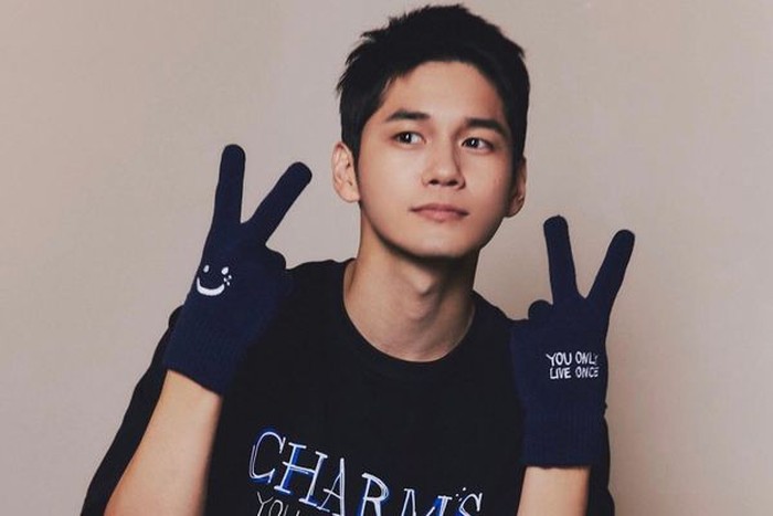 Visualnya langsung mencuri perhatian penonton. Tidak hanya tampan, Ong Seong Wu juga memiliki kemampuan menari, dan menyanyi yang luar biasa./ foto: instagram.com/osw_onge