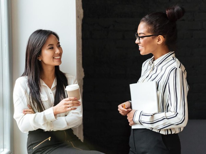 Tidak hanya dicintai, orang-orang juga sangat ingin dimengerti. Namun, sebelum kamu ingin dimengerti oleh orang lain, kamu harus memahami diri sendiri terlebih dahulu.