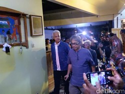 Malam-malam Ganjar ke Rumah Butet Kartaredjasa, Ada Apa?