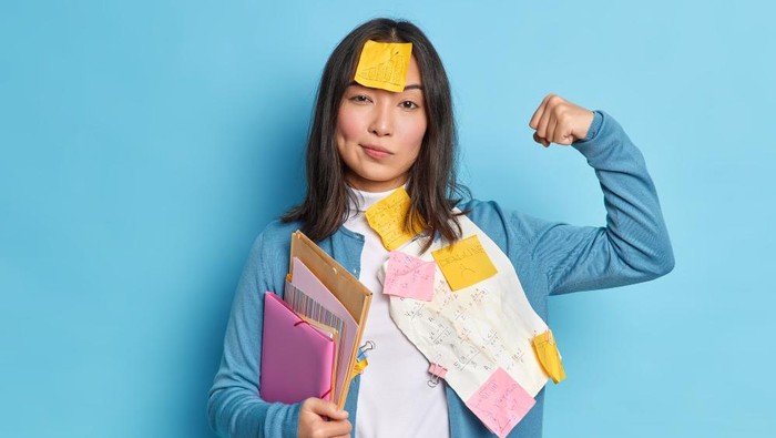 Ilustrasi Wanita Tangguh/ Foto: Freepik/Way Home Studio