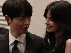 Istri Datang dari Keluarga Kaya, Song Joong Ki Disebut Bakal Pindah ke Italia