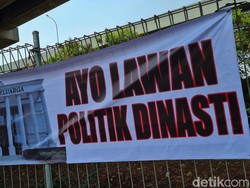 Bayangan Imajinasi Politik