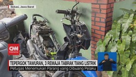 VIDEO: Tepergok Tawuran, 3 Remaja Tabrak Tiang Listrik