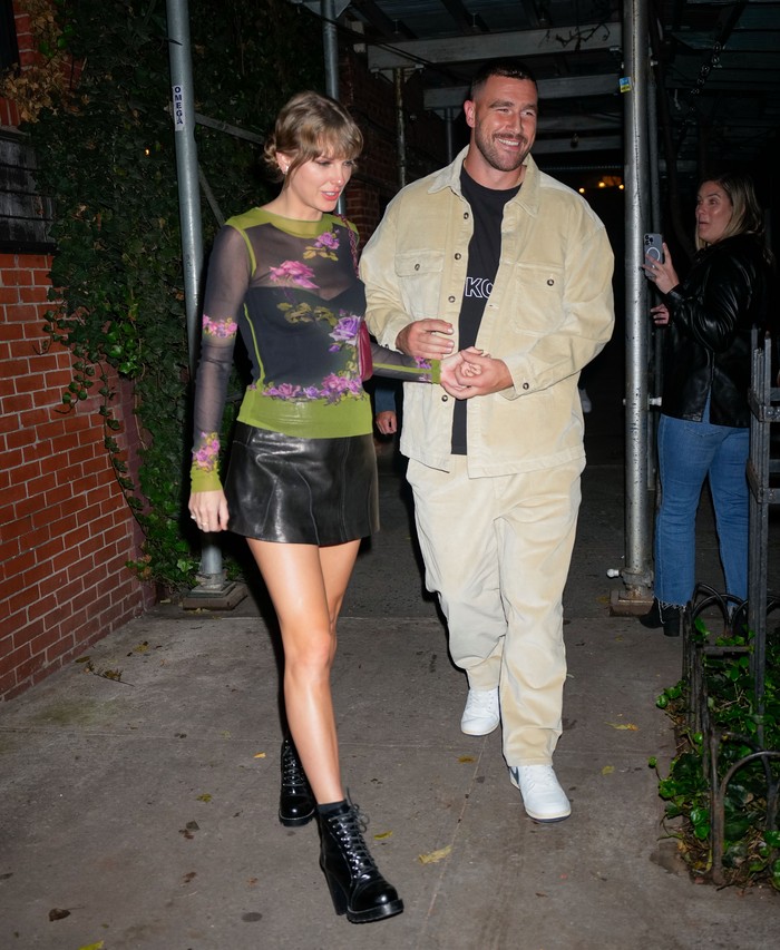 NEW YORK, NEW YORK - OCTOBER 15: Taylor Swift and Travis Kelce have dinner at Waverly Inn on October 15, 2023 in New York City. (Photo by Gotham/GC Images)