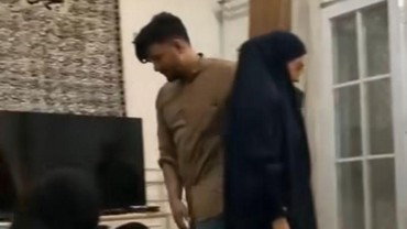 7 Potret Interaksi Ammar Zoni & Irish Bella Datang Pengajian Bareng Usai Bebas