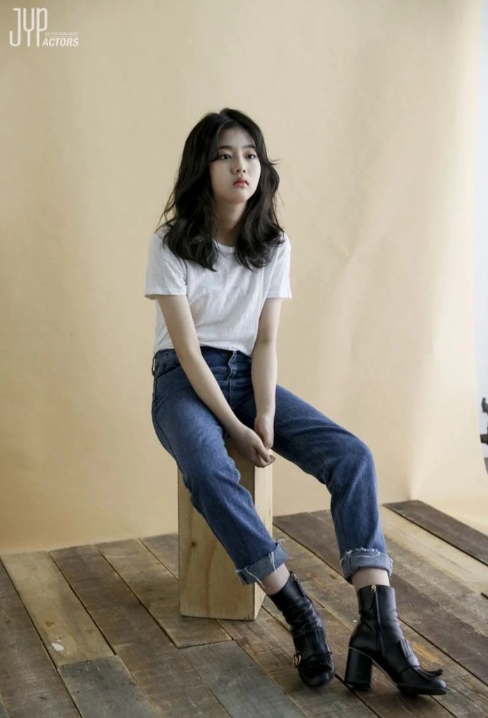 Artis yang lahir pada 23 Oktober 2002 ini, memulai karier sebagai trainee idol dari JYP Entertainment pada 2014/Foto: hancinema.net