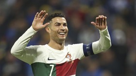 Ronaldo Tajam Buat Messi Makin Tertinggal di Rekor Gol Internasional