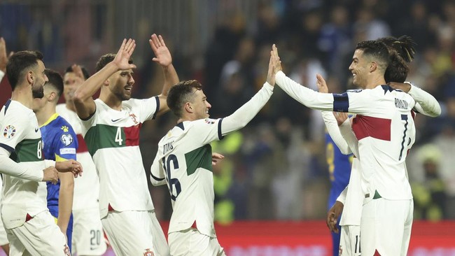 Cristiano Ronaldo menjelma jadi pemain paling tajam di tahun 2023 setelah sukses mencetak gol ke gawang Bosnia pada Kualifikasi Euro 2024.