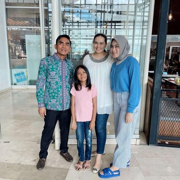 Digugat Cerai Idham Masse, 7 Potret Catherine Wilson Akrab dengan Anak Sambung