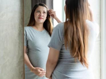 img-title Alasan Ibu Hamil Terlihat Makin Cantik, Apakah Bawaan Bayi Perempuan?