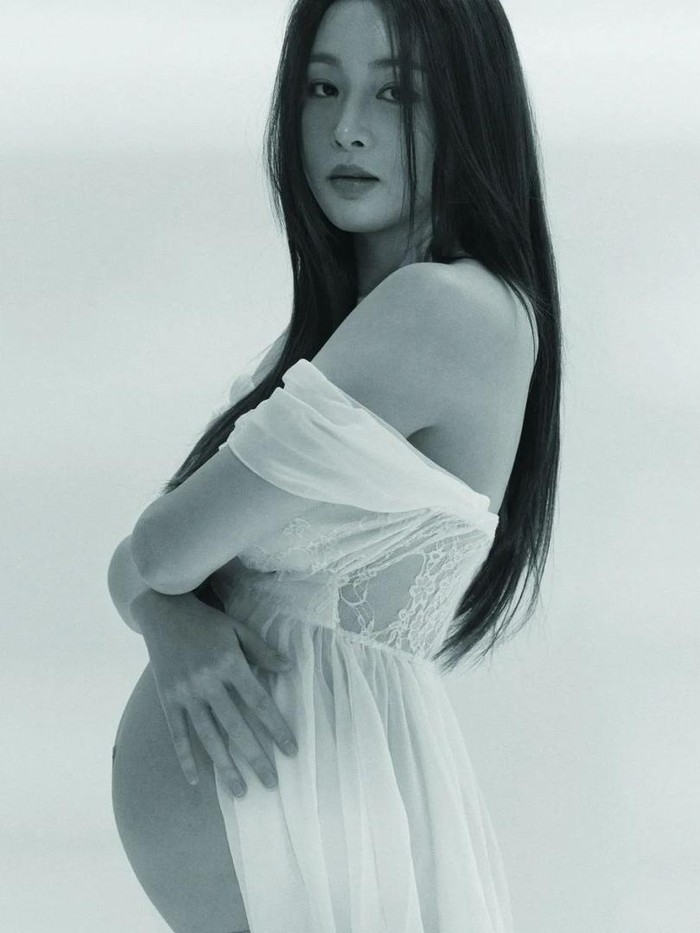 Kang Sora menyambut kelahiran anak kedua