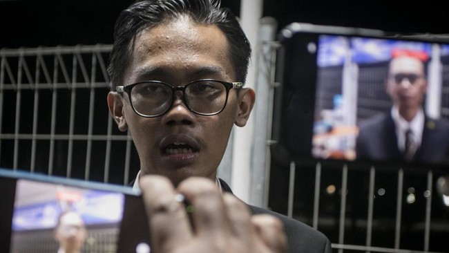 Mahasiswa UIN yang gugat pasal Presidential Threshold mengaku mendapat 'celah' legal standing dari putusan yang diajukan Almas dan muluskan Gibran ke Pilpres