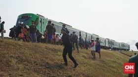 Penumpang Kereta Anjlok di Wates Dievakuasi Pakai KA Bandara