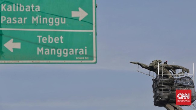 FOTO: Proses Konservasi Patung Pancoran Dimulai