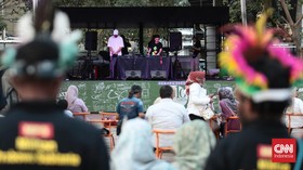 FOTO: Acara Musik DJ Relawan Prabowo di Thamrin, Gaet Dukungan Gen-Z