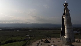 FOTO: Brasil Buat Patung Baja Lebih Tinggi dari Christ the Redeemer
