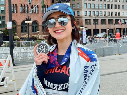 7 Potret Febby Rastanty Ikut Lomba Maraton 42,2 Km di Amerika Serikat, Terharu Capai Finis