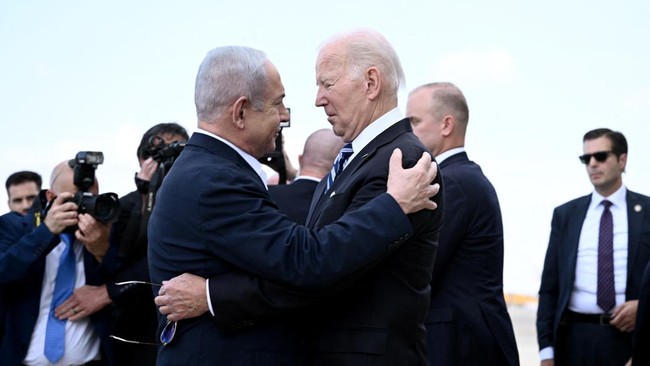 Rusia menyebut AS munafik karena membantu Israel membujuk ICC agar tak merilis surat penangkapan untuk Perdana Menteri Benjamin Netanyahu.