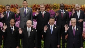 Hadiri Forum BRI di China, Jokowi Foto Sebelah Putin-Xi Jinping
