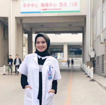 Karina Dinda Tak Jadi Dipolisikan Zina Suami, tapi Tidur Bareng AW sampai 6 Kali