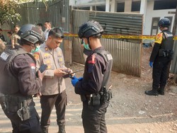 Penampakan Lokasi Diduga Bom Meledak di Jaksel saat Pekerja Gali Tanah