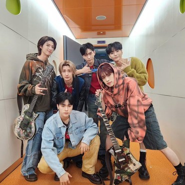 Lirik Lagu Break the Brake - Xdinary Heroes