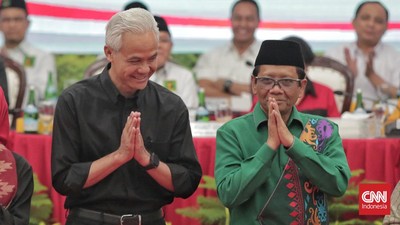 Bawaslu Sulsel Kaji Laporan Vandalisme di Baliho Ganjar-Mahfud Bawaslu Sulawesi Selatan kaji laporan dugaan vandalisme terhadap baliho TPD Ganjar Pranowo dan Mahfud MD Sulsel di rumah pemenangan.
