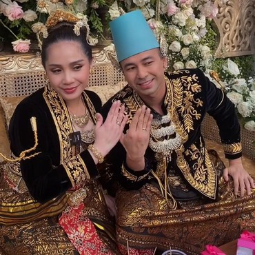 Anniv ke-9th, 7 Potret Raffi Ahmad & Nagita Slavina 'Nikah Lagi' Dihadiri Rayyanza