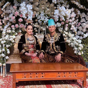 Terpopuler: Raffi-Nagita Nikah Lagi hingga Potret Sederhana Anak Mahfud MD