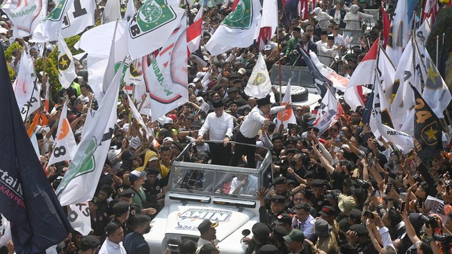 Jatuh tempo pembayaran pajak Land Rover lawas yang ditumpangi Anies-Cak Imin sudah lewat yaitu pada Agustus 2022.